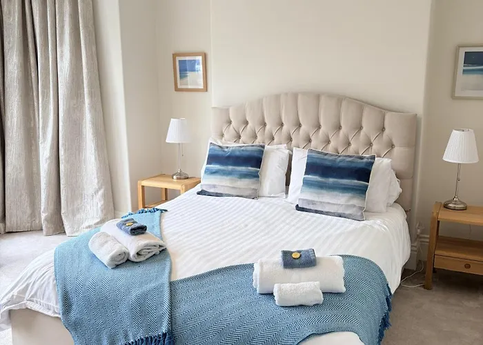 Garden Apartment, With Parking * Harrogate