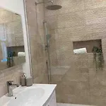 Garden Apartment, With Parking Apartment *