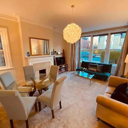 Apartment Garden Apartment, With Parking Harrogate