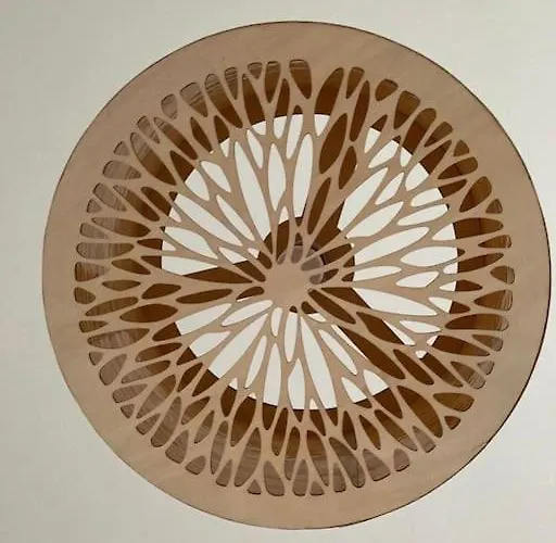 Garden Apartment, With Parking Appartement